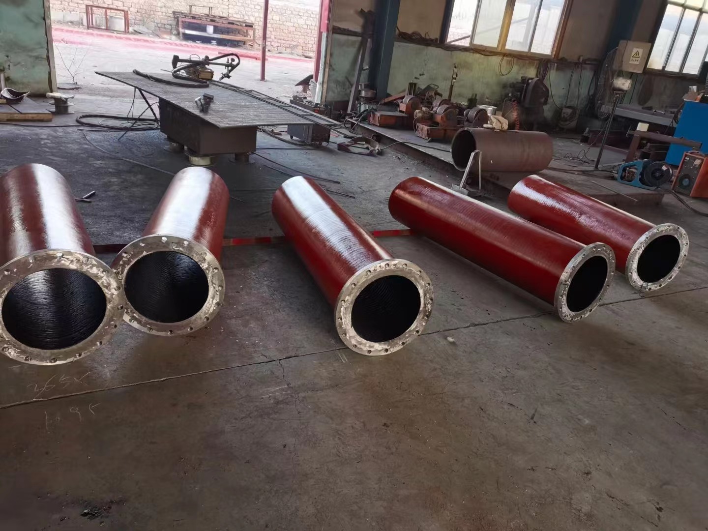 韶欣生产的堆焊耐磨管道：耐腐蚀、耐磨损的理想选择